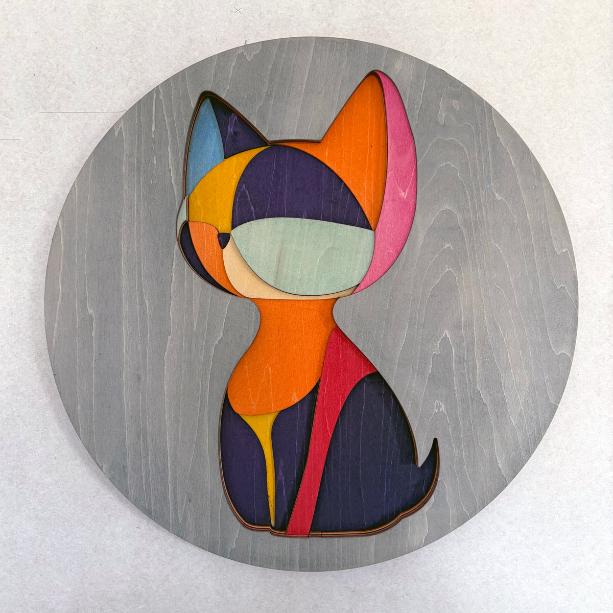 Figurines wall sculptures