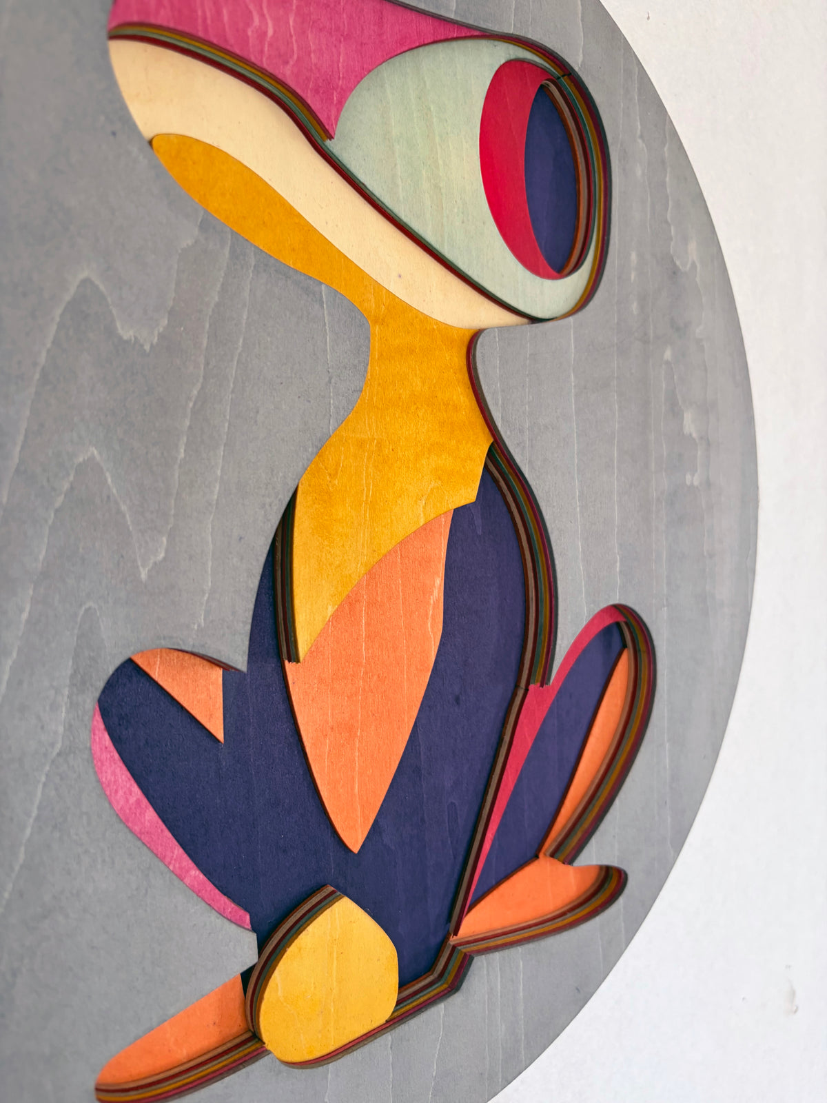Figurines wall sculptures