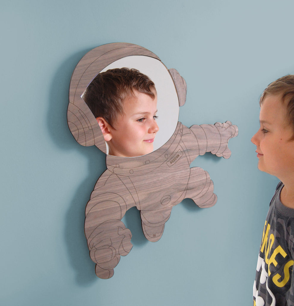 I'm a spaceman. Customised mirror – Yoni Alter