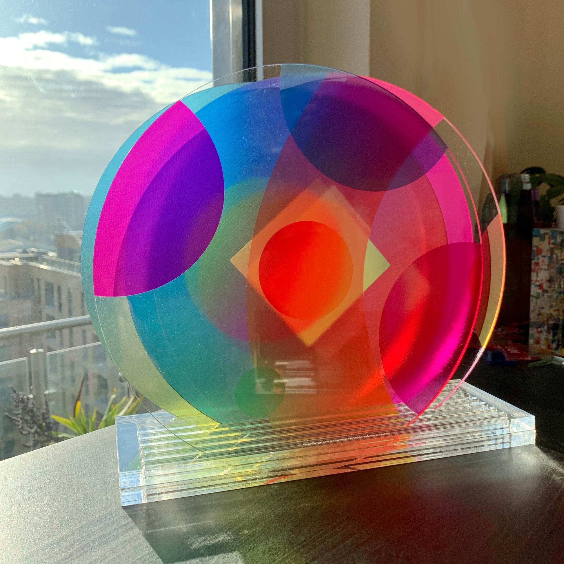 Modular translucent discs sculpture – Yoni Alter